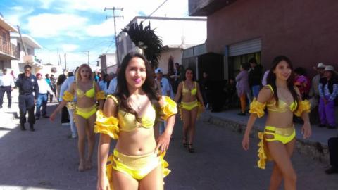 Feria Santa Apolonia Teacalco 2019 arrancó con un colorido desfile imagen 5