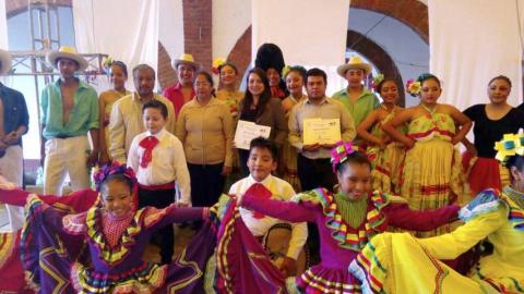 Alcalde promueve la danza regional en la feria de Tocatlan imagen 1