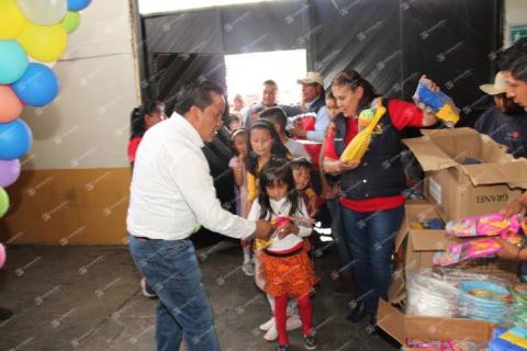 Ayuntamiento y SMDIF festejaron a más de 2 mil niños en su día imagen 1