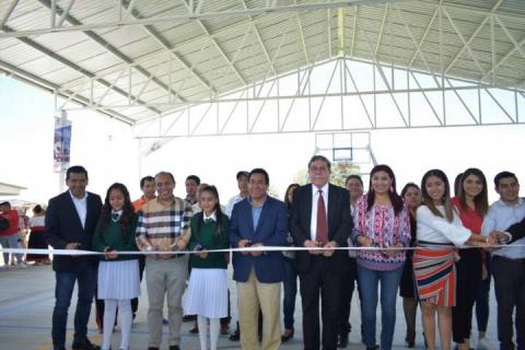 Alcalde mejora la infraestructura educativa de la Domingo Arenas con una Techumbre imagen 1