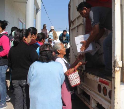 SEDIF entrega despensas a beneficiarios de Tepetitla imagen 1