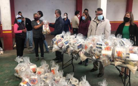 Despensas solo para puros cuates en Tlaltelulco, dicen vecinos