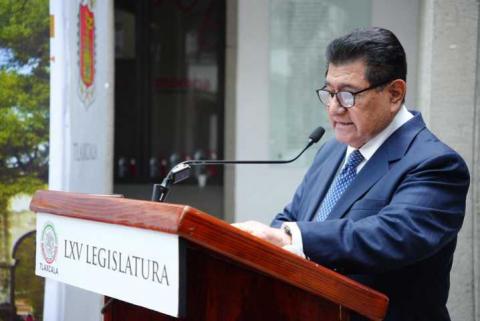 Presentan en Congreso el mural conmemorativo “500 años de la fundación de la Ciudad de Tlaxcala” imagen 1