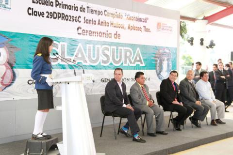 Reconocen la labor del alcalde de Apizaco a favor de la educación imagen 2
