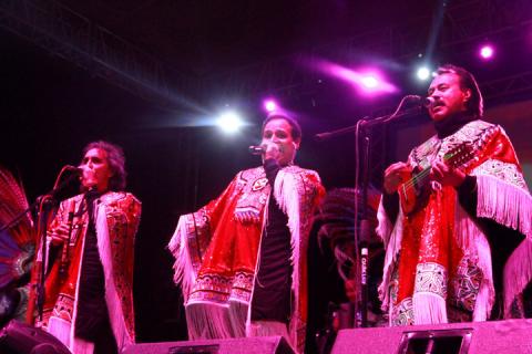 “Los Askis” en el Grito de Independencia en Apizaco imagen 1