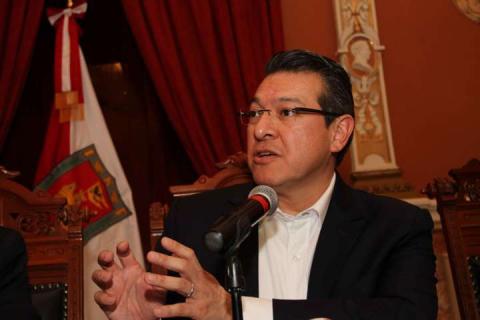 Anuncia Marco Mena reorganización del Gobierno Estatal