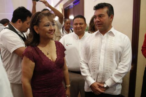 Lorena Cuéllar Cisneros en el Foro Regional Diálogo plural para el marco jurídico y las políticas de desarrollo social. Lorena Cuéllar Cisneros en el Foro Regional Diálogo plural para el marco jurídico y las políticas de desarrollo social.