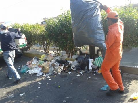 Llama ayuntamiento capitalino a no contaminar la ciudad con basura en las calles imagen 1