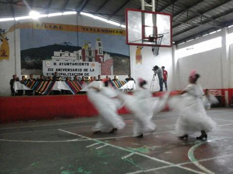 Celebra Tetlanohcan su municipalización y anuncian obras básicas