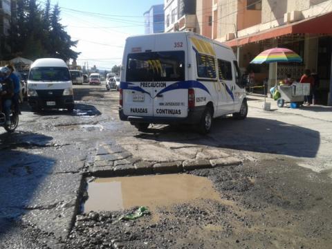 Paseantes foráneos criticaron deterioro de las vialidades imagen 1