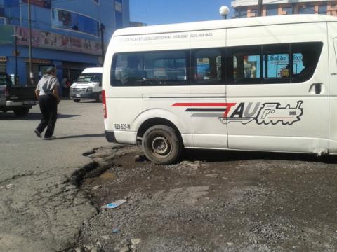 Paseantes foráneos criticaron deterioro de las vialidades imagen 5