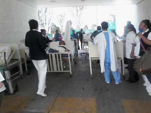 Protección Civil de Tzompantepec atiende llamado por fuga de gas en nosocomio imagen 4