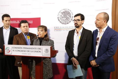 Lorena Cuéllar manifiesta beneplácito por primer matrimonio entre homosexuales en Baja California imagen 1