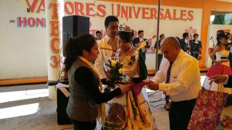 Alumnas mantienen vivas las fiestas patrias imagen 4