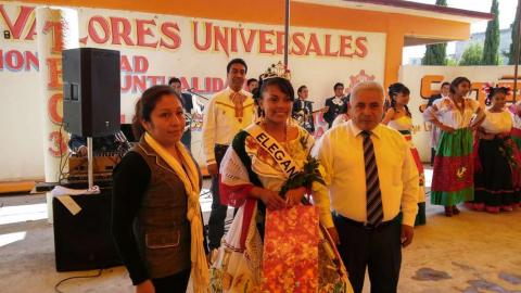Alumnas mantienen vivas las fiestas patrias imagen 5