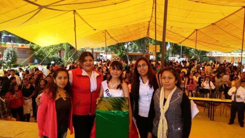 Alumnas mantienen vivas las fiestas patrias imagen 6