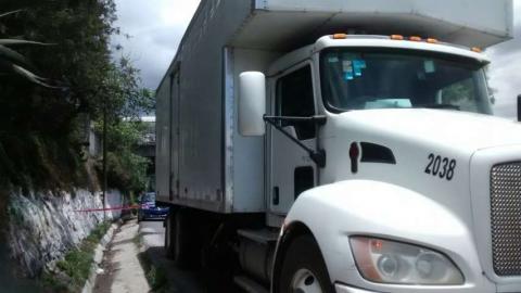 Frustran robo a camión de carga en la Carretera Tlaxcala-Apizaco imagen 1