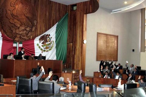 Autorizaría ex diputado del PANAL jugosas liquidaciones