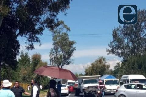 Vecinos de Panotla vuelven a bloquear la autopista; alcalde teibolero no da la cara