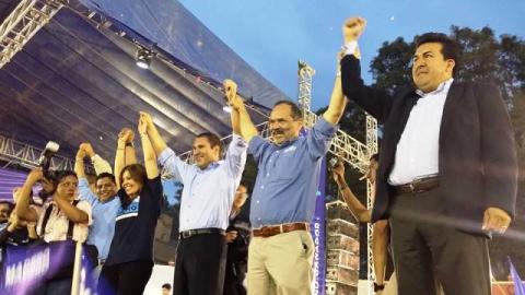 Abandonó gubernatura para acudir a evento político del PAN