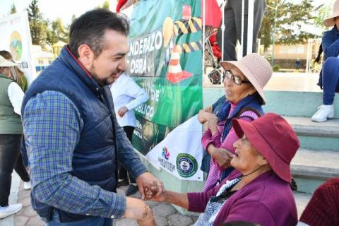 Agradecen vecinos de Huamantla al alcalde Salvador Santos las obras ejecutadas