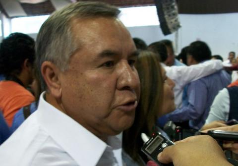 Falso que el PAC pueda desestructurar al PAN