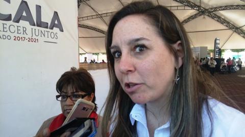 Hermana mayor protege al Marianito; condiciona programas