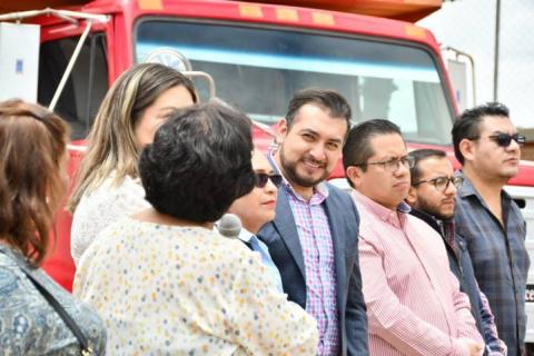 Este gobierno impulsa obras en espacios educativos sin distinción: Santos imagen 2