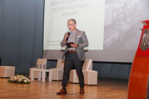 Con un foro académico conmemoran en la FCEA el Día del Negociador Internacional 2025 imagen 1