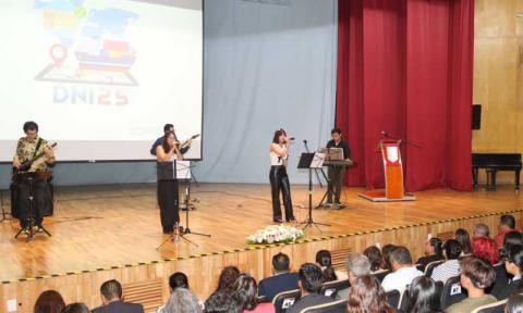 Con un foro académico conmemoran en la FCEA el Día del Negociador Internacional 2025 imagen 3