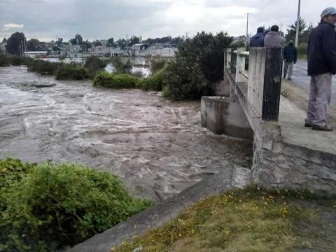 Autoridades atienden emergencia por inundación en Atltzayanca imagen 1
