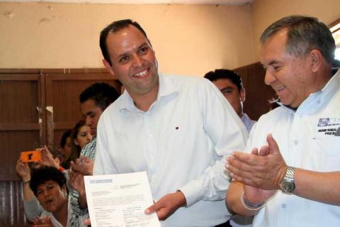 Se Registra Jorge Luis Vázquez como Candidato del PAN a la Presidencia Municipal de Apizaco imagen 2