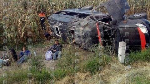 Volcadura deja una muerta y 15 lesionados en Huamantla imagen 3