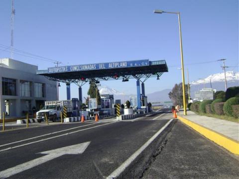 La “autopista de la Muerte”, además de peligrosa, cara imagen 4