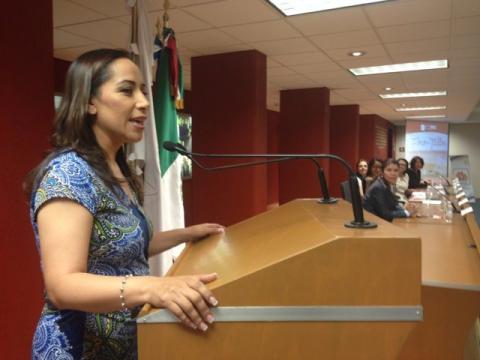 Ofrece ADF plática sobre trata de personas en Escuela Libre de Derecho imagen 1