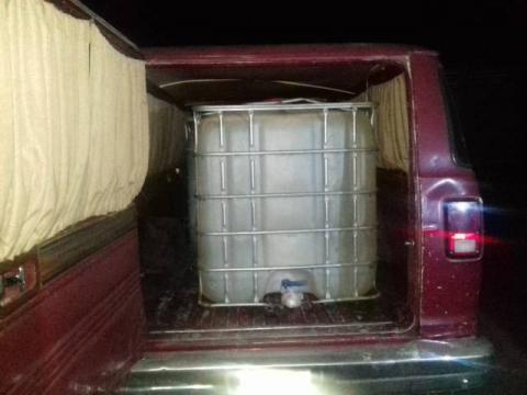 Aseguran camioneta con hidrocarburo robado en Calpulalpan imagen 1