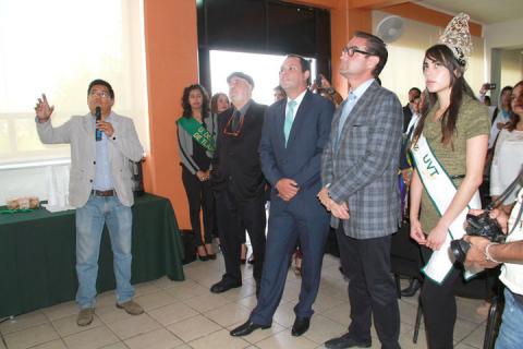 Inaugura el alcalde de Apizaco el encuentro académico cultural UVT 2014 imagen 2