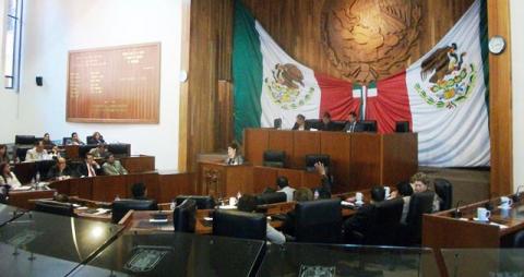 Receso indefinido por desacuerdos al designar nueva Mesa Directiva