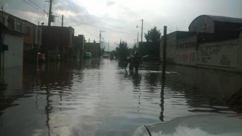 Registran severas inundaciones por lluvias en Calpulalpan