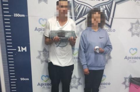 Asegura Policía de Apizaco a dos personas por robo a comercio