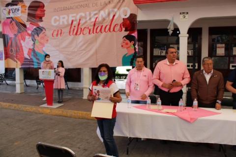 Gobierno de Papalotla conmemoró a las mujeres este 8 de Marzo imagen 2