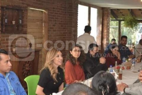 Alcaldes lambiscones se reúnen con Dulce Silva