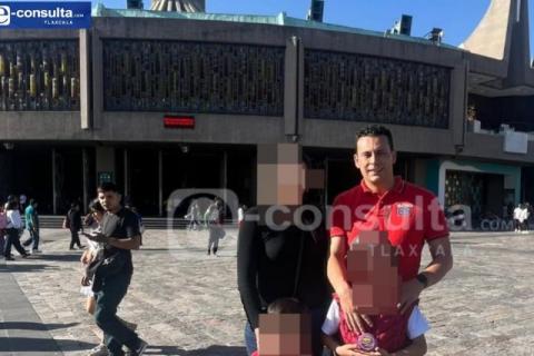 No hay presidente en Apetatitlán; Azain anda tirando rostro en la CDMX