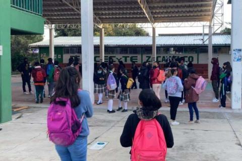 Homero manda al matadero a alumnos del CECyTE de Zacatelco imagen 3