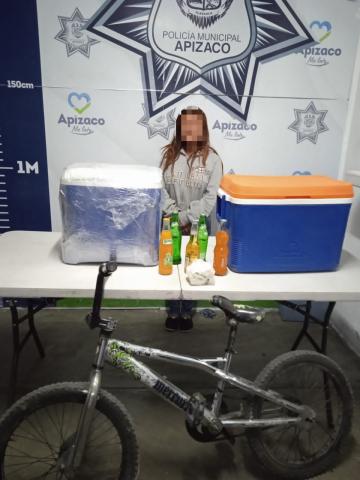 Policía Municipal de Apizaco frustra robo y asegura a una mujer