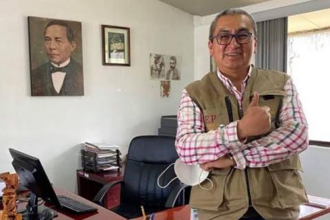 Audio de secretario de Educación; manda a lavar coches a maestros