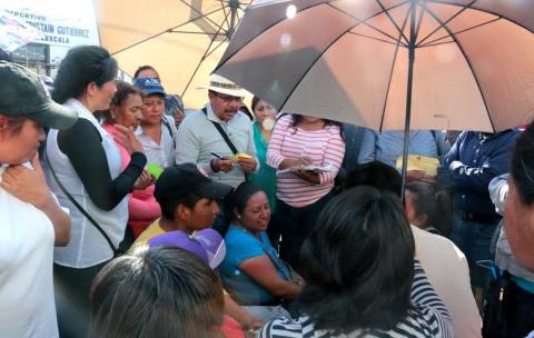 Cientos esperan hasta tres días para obtener su CANP imagen 3