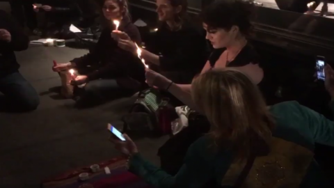 Brujas de todo el mundo se unen para hechizar a Trump