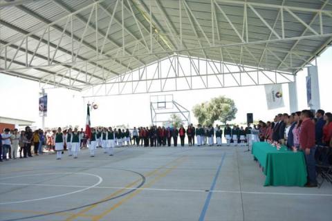 Alcalde mejora la infraestructura educativa de la Domingo Arenas con una Techumbre imagen 2