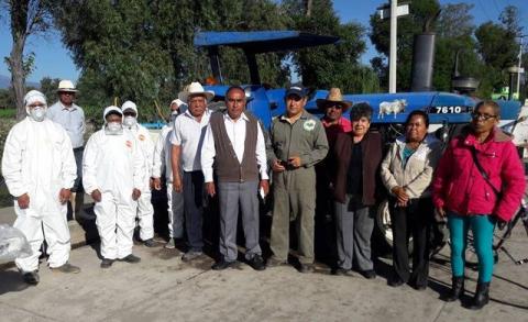 Gobierno de Tepetitla y Cesavetlax realizan fumigación contra el chapulín imagen 1